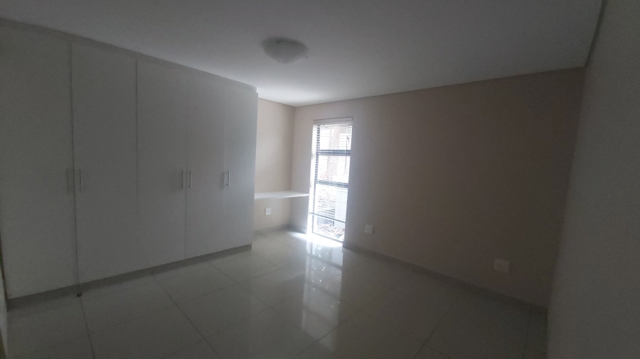 To Let 3 Bedroom Property for Rent in Heuwelsig Free State
